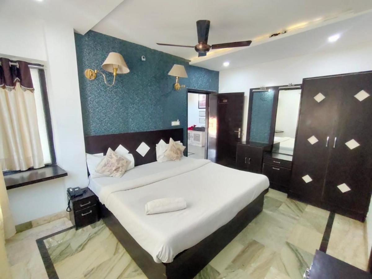 Hotel Laxman Resort By The Golden Taj Group &Hotels Agra  Exterior photo